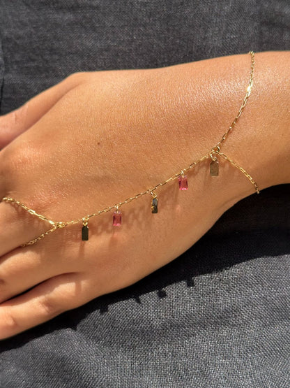 18K Gold Golden Edge" Hand Chain