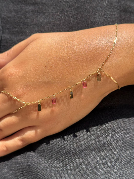 18K Gold Golden Edge" Hand Chain