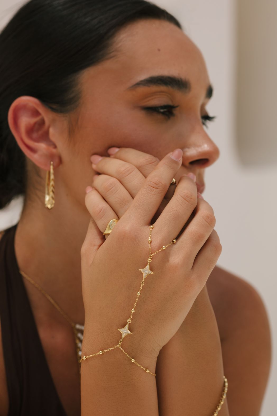 18K Gold Beaded Chain Star Motif Hand Chain